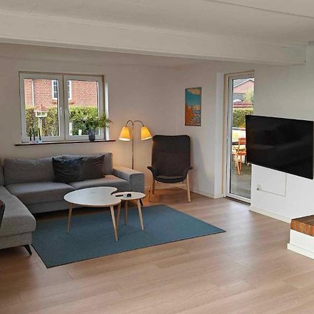 Sommerhus Ved Strand Og Lystbadhavn Soby - Aero Kültér fotó